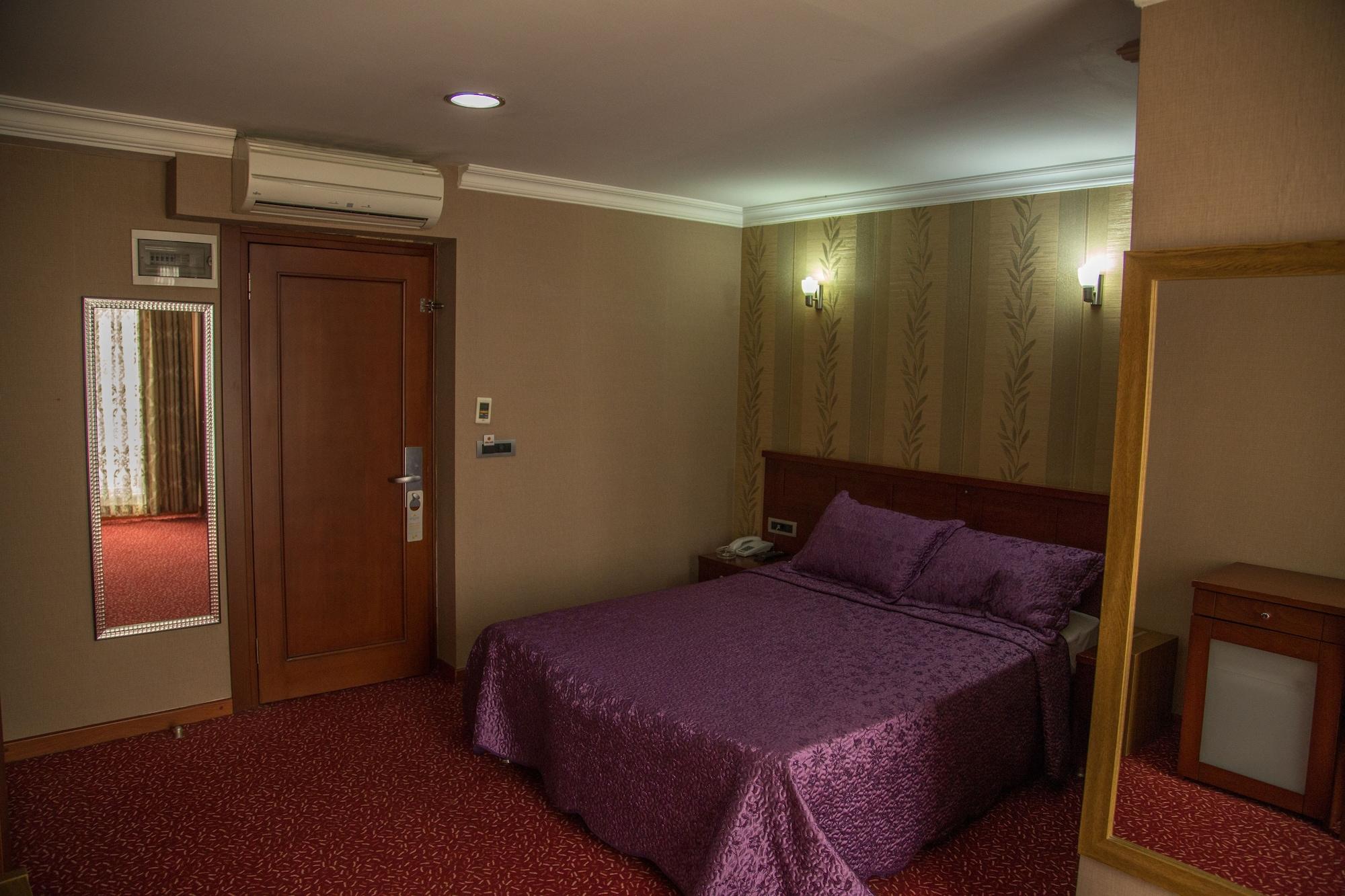 Grand Merin Airport Hotel Estambul Exterior foto