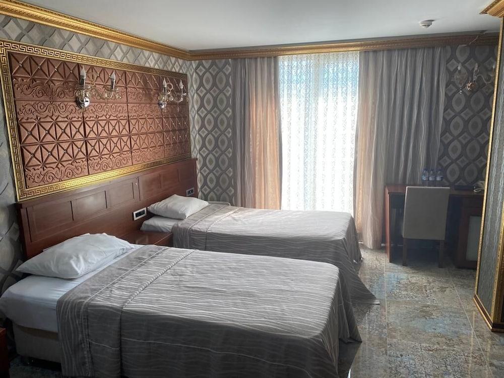 Grand Merin Airport Hotel Estambul Exterior foto