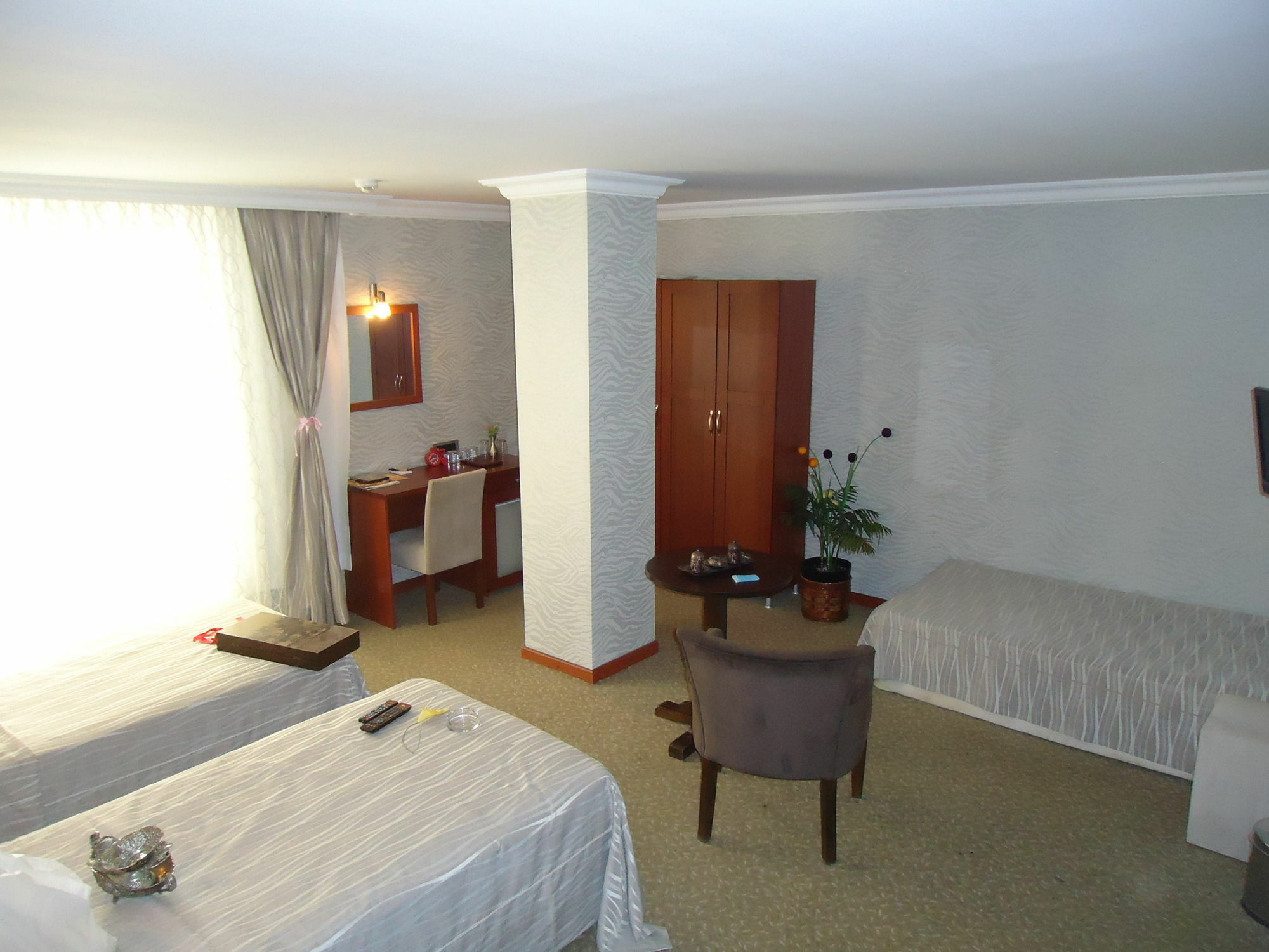 Grand Merin Airport Hotel Estambul Exterior foto