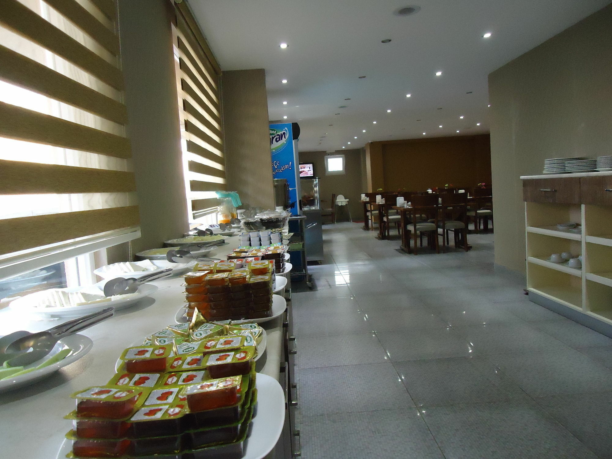 Grand Merin Airport Hotel Estambul Exterior foto